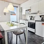 Alfa - 2-3km From The Sea By Interhome